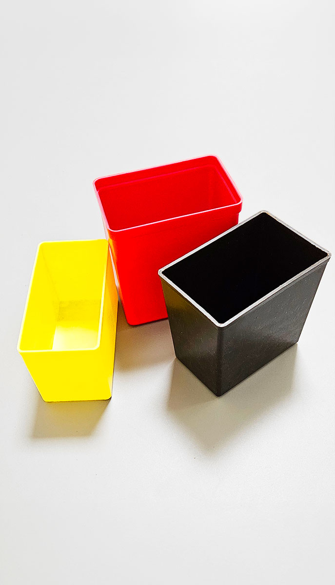 Stampaggio oggetti in plastica